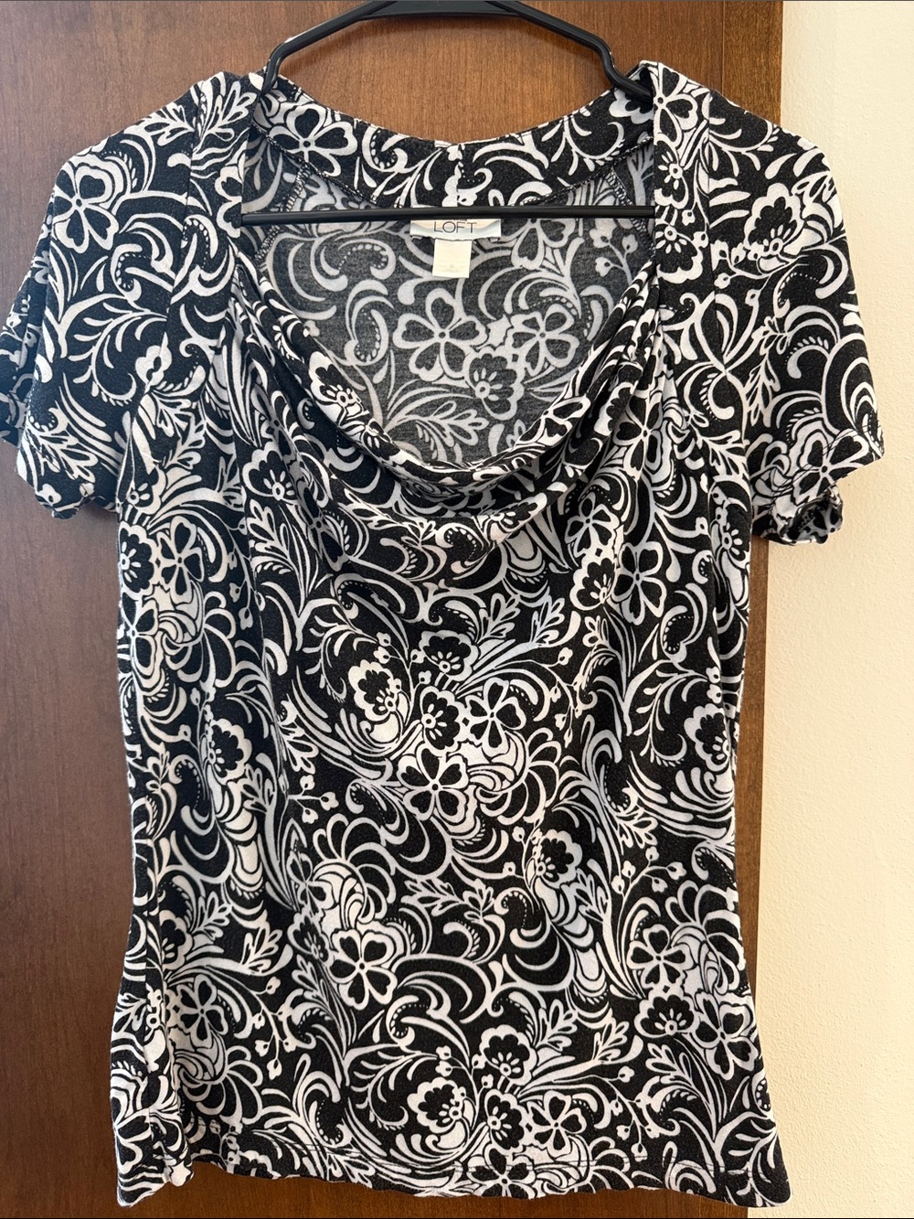 LOFT Black & White Floral Cowl-Neck Short Sleeve Top